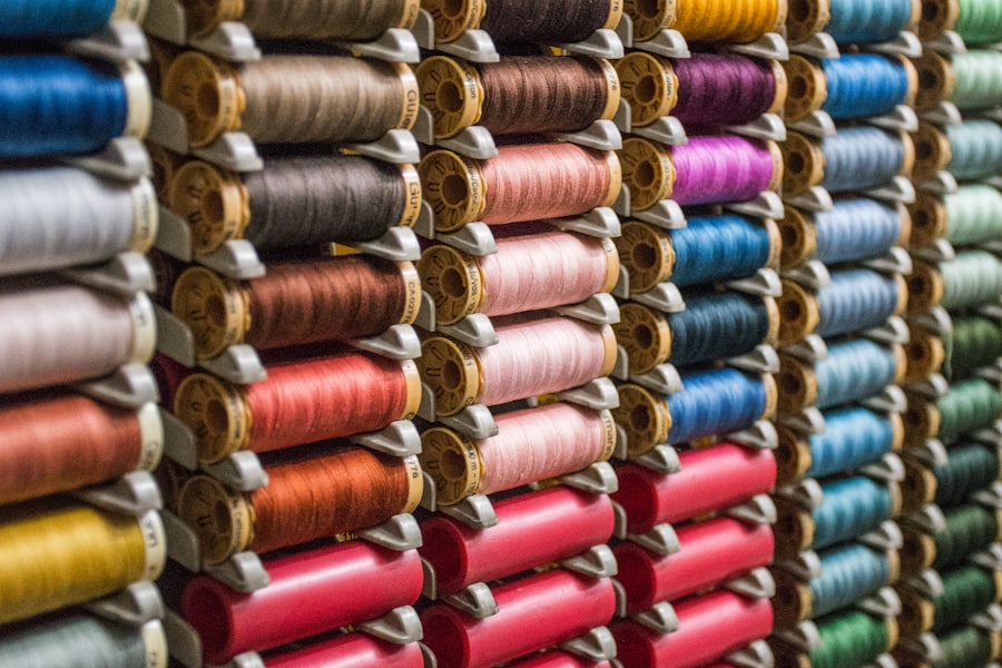 Carretes de hilo de colores